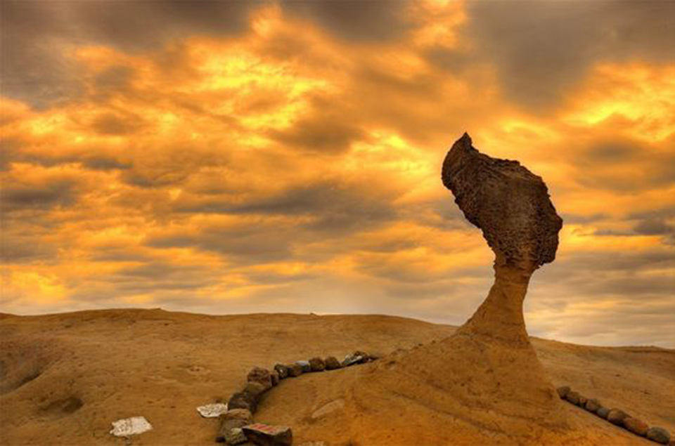 Queen's Head Yehliu Geopark