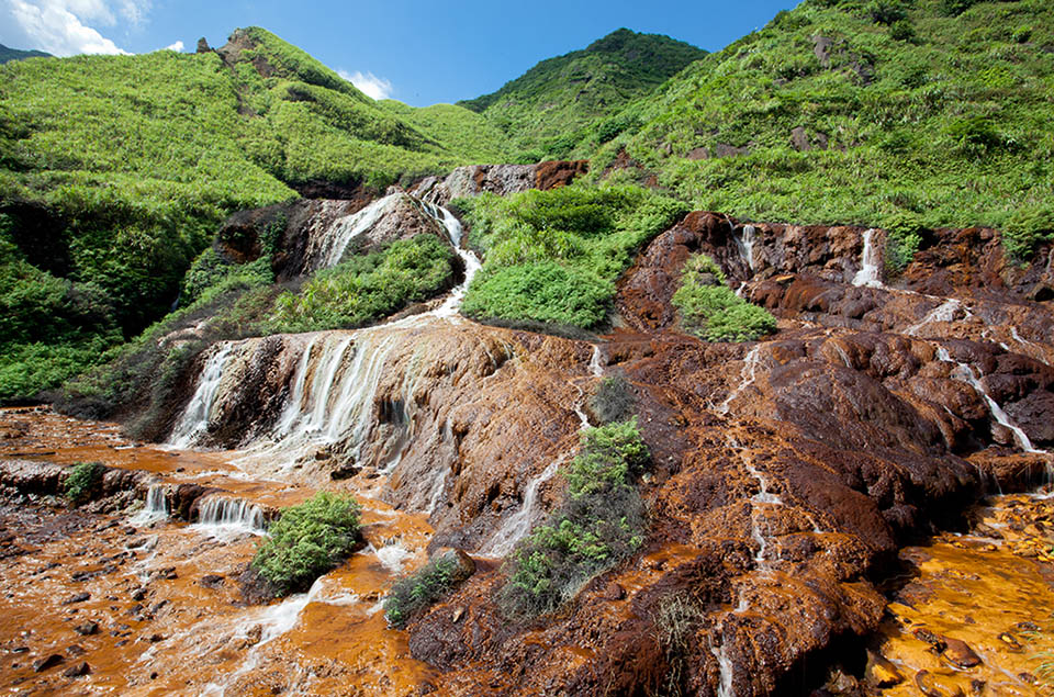 Jinggashi Waterfalls