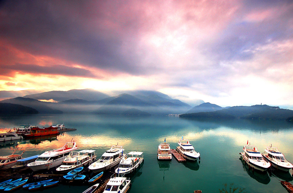 Shuttle Boats (Sun Moon Lake)